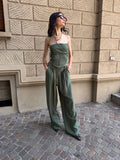 Completo verde con top bandana