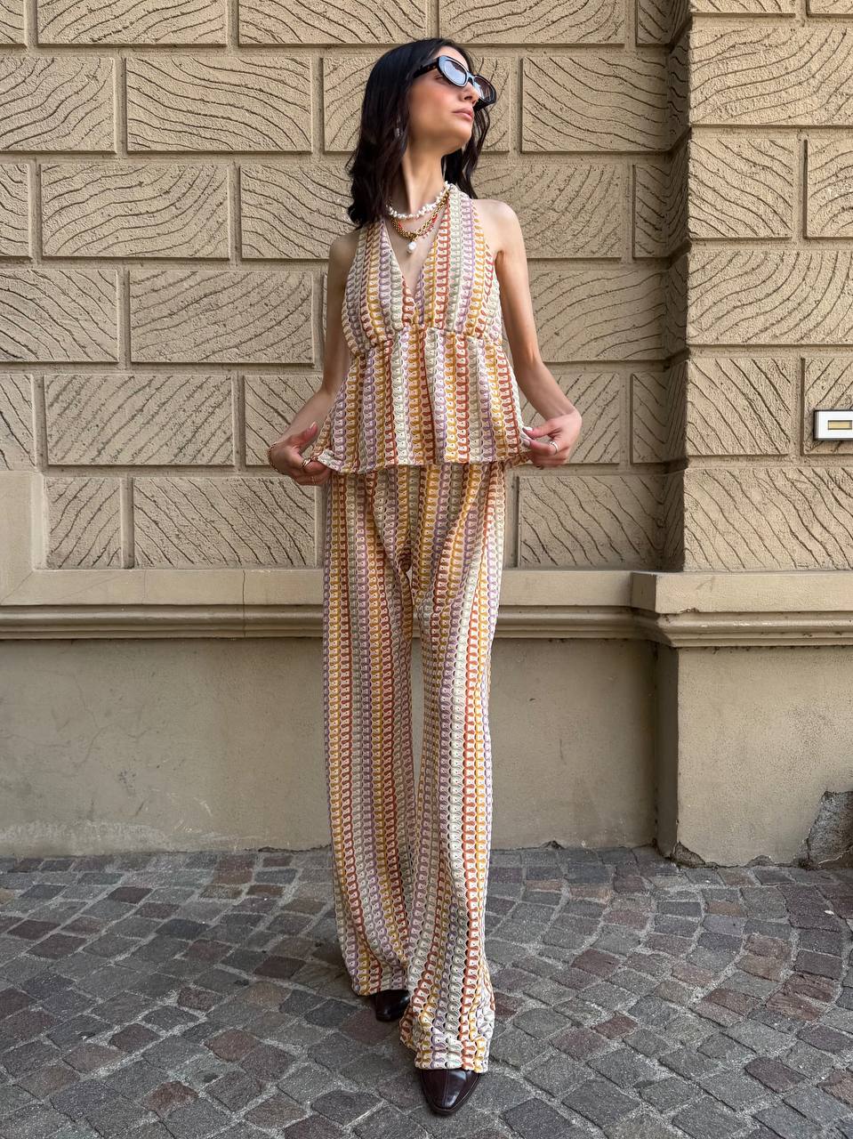 Coordinato crochet con schiena scoperta
